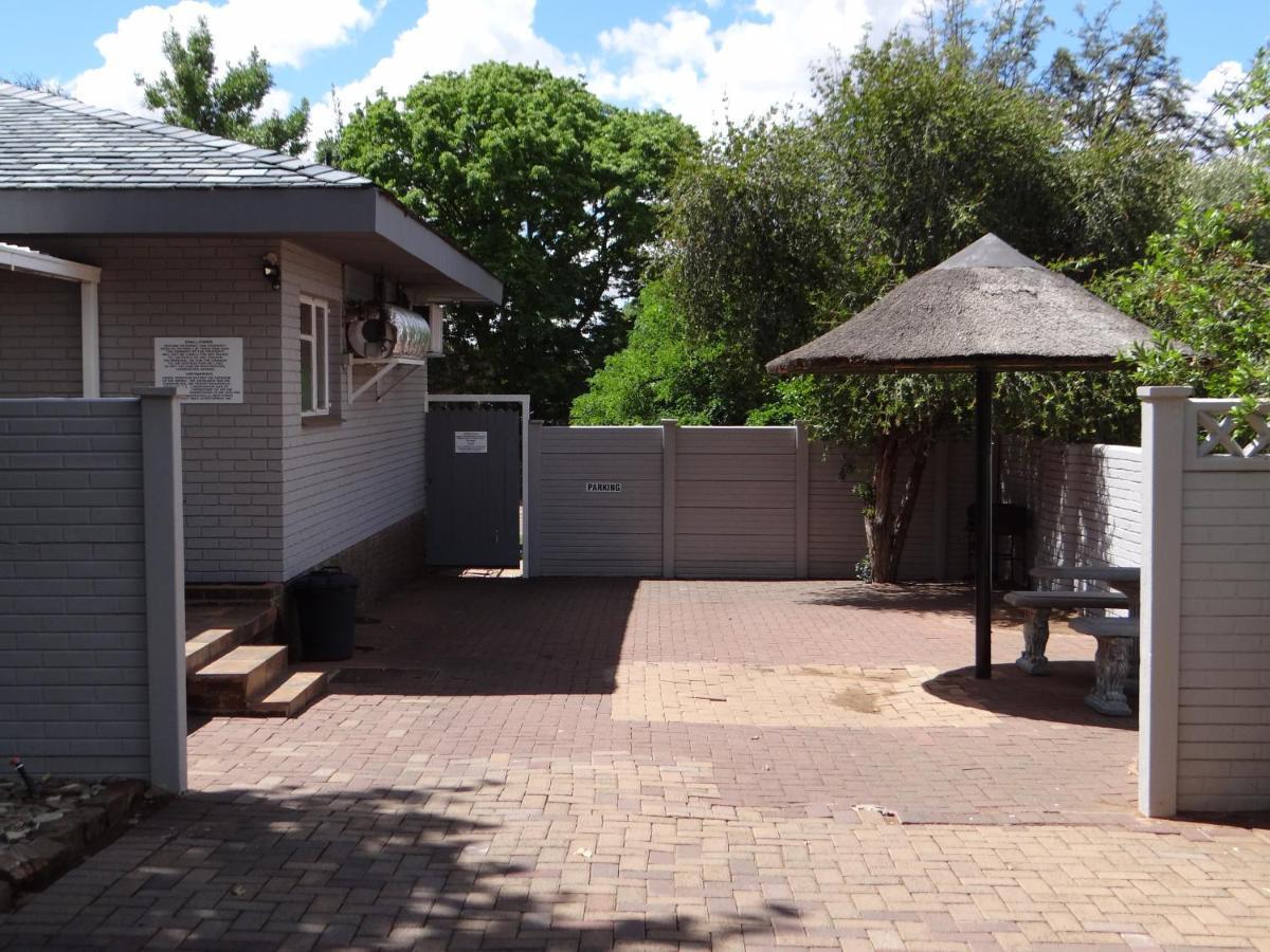 Credo Guest House Bloemfontein Exterior photo